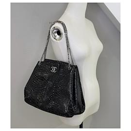 Chanel-Python leather tote bag-Black