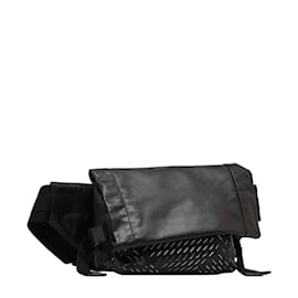 Bottega Veneta-leather belt bag 578540-Black