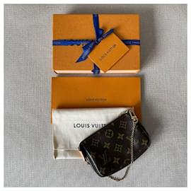 trousse maquillage louis vuitton dauphine cuir