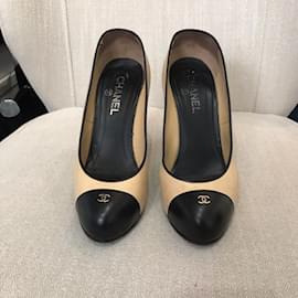 Chanel-Salto T CHANEL.eu 39 Couro-Bege