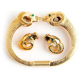 Kenneth Jay Lane-Conjunto de pulsera y aretes KJL-Gold hardware