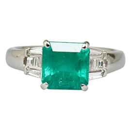 & Other Stories-LuxUness Pt900 Platinum Emerald 2.60ct Diamond 0.38ct Ring Size 16 Metal Ring in Good condition-Silvery