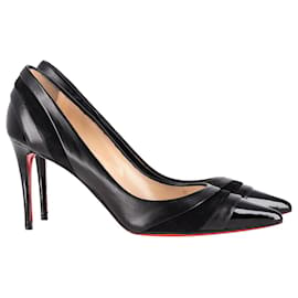 Christian Louboutin-Christian Louboutin Eklectica spitze Zehenpumps aus schwarzem Lackleder-Schwarz