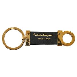 Salvatore Ferragamo Gancini D'oro