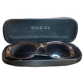 Gucci-oval-Light brown