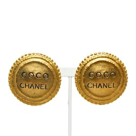 Chanel-Round Clip On Earrings-Golden