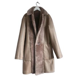 Helmut Lang Wendemantel aus Lammfell Hellbraun