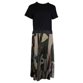 Sacai-Sacai X Kaws Camo Jacquard T-Shirt Dress in Multicoloured Cotton-Other