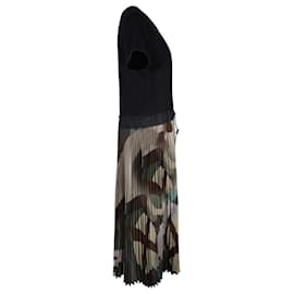 Sacai-Sacai X Kaws Camo Jacquard T-Shirt Dress in Multicoloured Cotton-Other