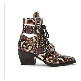 Botines Chloé Rylee multicolor piel de serpiente Multicolor