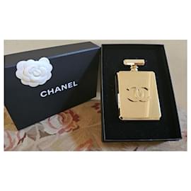 Chanel-Bolso botella chanel-Dorado