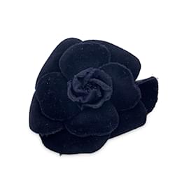 Chanel-Spilla vintage in velluto nero Camelia Camelia Flower Pin Spilla-Nero