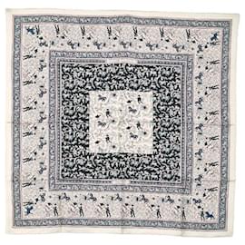 Hermès-Carré Chasse en Inde Silk Scarf-White