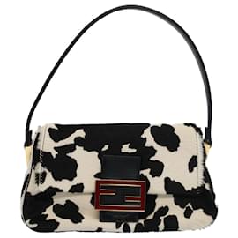 Fendi-FENDI Cow Pattern Mini Mamma Baguette Bag Harako leather Black White Auth yk8500-Black,White