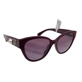 Chanel-Chanel Burgundy CC Logo Pearl Embellished Butterfly Acetate Sunglasses-Dark red