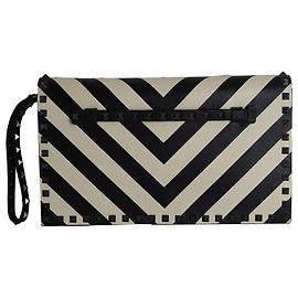 Pochette da polso Rockstud a righe Chevron Valentino Garavani in pelle di vitello multicolor Multicolore