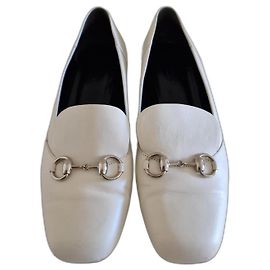 Mocassins Gucci en cuir crème Écru