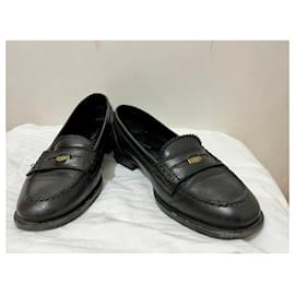 Bottega Veneta-Chaussures plates en cuir noir-Noir