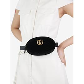 Gucci-Bolsa de cintura Marmont em veludo preto-Preto