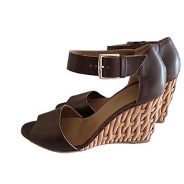 Hermès Leather Sandals Dark Red Dark red