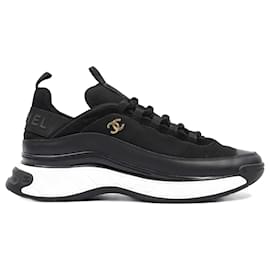 Chanel-Chanel CC Logo Sneaker Black / White Fabric EU 42 Uk 8-Black