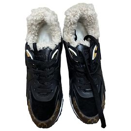 Louis Vuitton Run Away Sneakers Black Black
