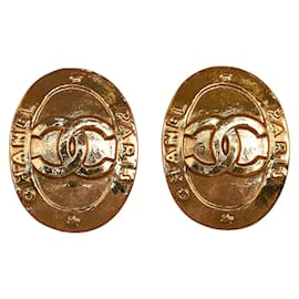 Chanel-CC Oval Clip On Earrings-Golden