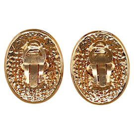 Chanel-CC Oval Clip On Earrings-Golden