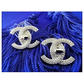 Chanel-Iconici orecchini a bottone con chiusura a girello CHANEL-Argento