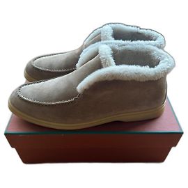 Loro Piana Tacchi Beige
