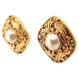 Chanel-VINTAGE CHANEL SWIRL & PEARL EARRINGS 1980 DORE PEARL EARRINGS-Golden