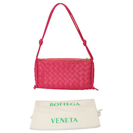 Bottega Veneta-Bottega Veneta Zip Shoulder Bag in Pink Intrecciato Napa Leather-Pink