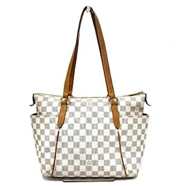 Louis Vuitton-Louis Vuitton Totally-White