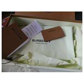 Burberry-CESTA-Marrom