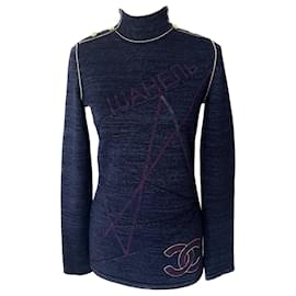Chanel-Neuer Pullover mit CC-Logo und Adlerknöpfen-Marineblau