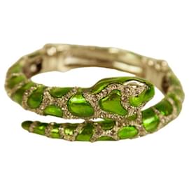 Kenneth Jay Lane-Brazalete con cristales de estrás y serpiente de KENNETH JAY LANE en plateado y verde-Verde