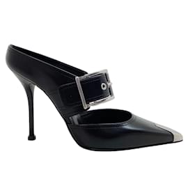 Alexander Mcqueen-Alexander McQueen Mules aus schwarzem Leder mit Punk-Schnalle-Schwarz