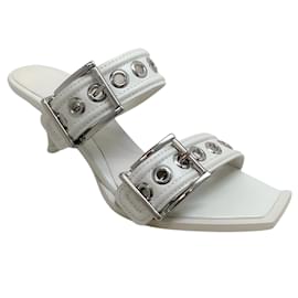 Alexander Mcqueen-Sandalias blancas con tira y hebilla de cuero de Alexander McQueen-Blanco