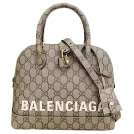 Gucci-Gucci x Balenciaga The Hacker Project Medium Ville Bag Canvas Handbag 681699 520981 UQOAT in Excellent condition-Beige