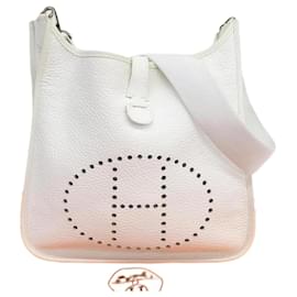 Hermès-Hermes Taurillon Clemence Evelyne GM  Leather Shoulder Bag in Good condition-White
