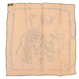 Hermès-Carré 40 Foulard en soie éléphant en très bon état-Jaune