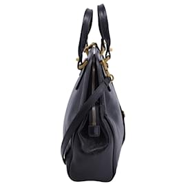 Gucci-Gucci Rebelle Medium Bag in Black Calfskin Leather-Black