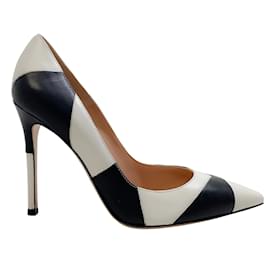 Gianvito Rossi-Gianvito Rossi Black / White Pumps-Black