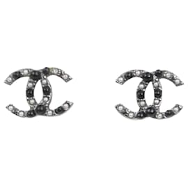 Chanel-Silver bejewelled CC stud earrings-Silvery
