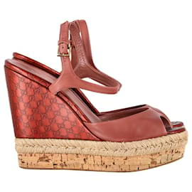 Gucci-Gucci Guccissima Wedge Sandals in Brown Leather-Brown