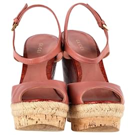 Gucci-Gucci Guccissima Wedge Sandals in Brown Leather-Brown
