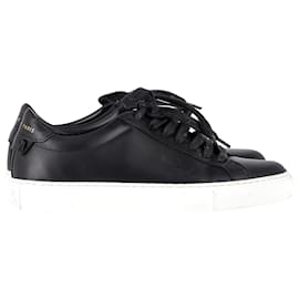 Givenchy-Givenchy Urban Street Sneakers in Black Calfskin Leather-Black