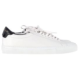 Tênis Givenchy Urban Street Low em couro de bezerro branco Couro Branco