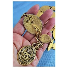 Chanel-Belt/ vintage chanel collector necklace-Golden