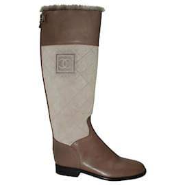Chanel-Chanel Quilted Riding Knee Boots in Cream and Brown Suede and Leather-White,Cream